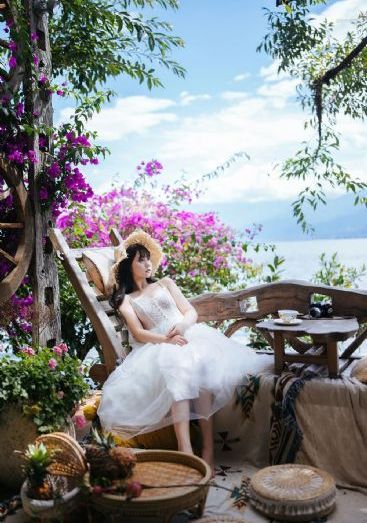 《女人的战争之肮脏的交易》电影